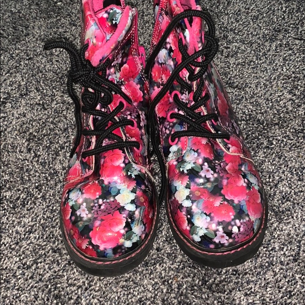 Adorable boots